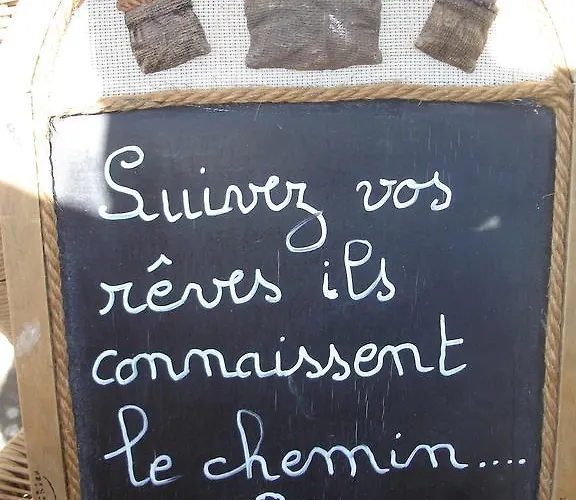 Chez Marraine Фермерский дом *